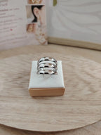 Bague ouverte triple dôme argentée – Acier inoxydable | Bague femme moderne