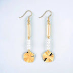 Boucles d’Oreilles Pendantes Femme Dorées avec Perles et Pendentif Soleil – Élégantes & Tendance