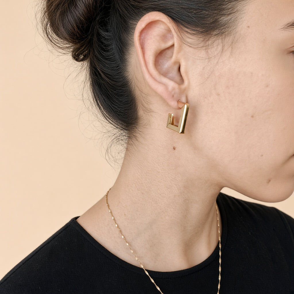 Boucles d'oreilles créoles carrées épaisses – Acier inoxydable plaqué or | Bijoux femme graphiques