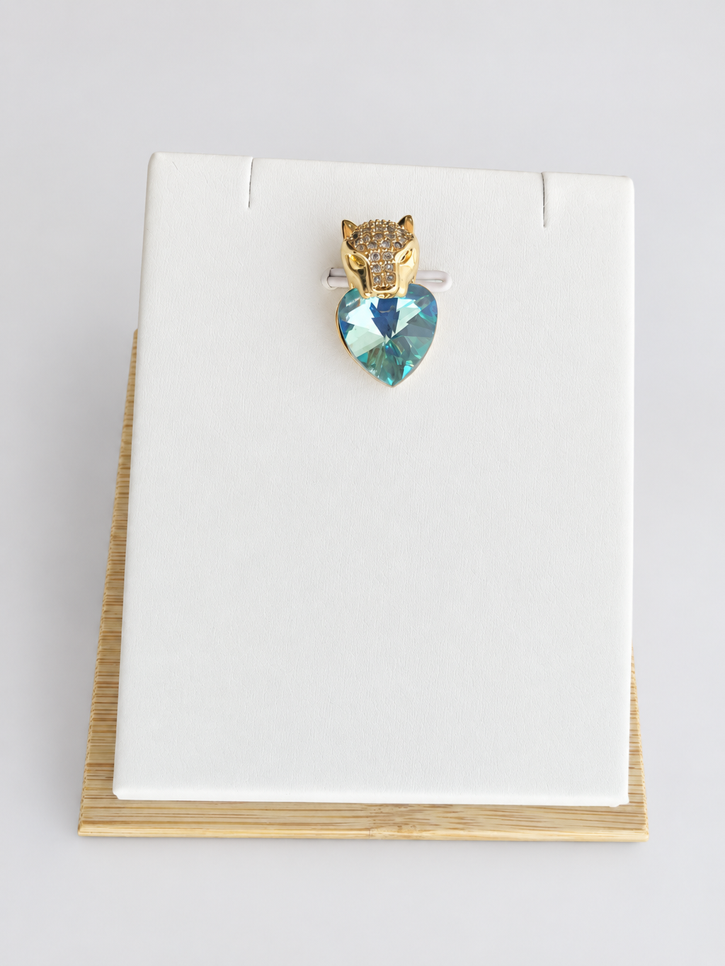 Collier et Pendentif Tête de Panthère Cœur Zircon – Acier Inoxydable Plaqué Or 45+5 cm