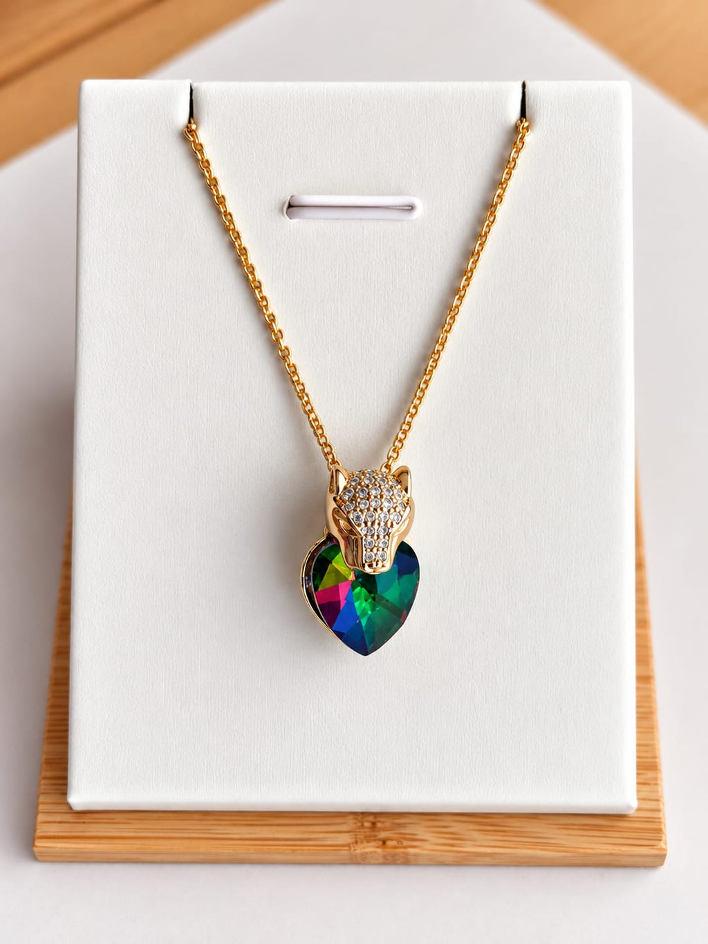 Collier et Pendentif Tête de Panthère Cœur Zircon – Acier Inoxydable Plaqué Or 45+5 cm