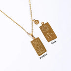 Collier Signe Verseau Acier Inoxydable Plaqué Or – Médaille + Charm, Gravure Recto et Constellation Verso – Unisexe