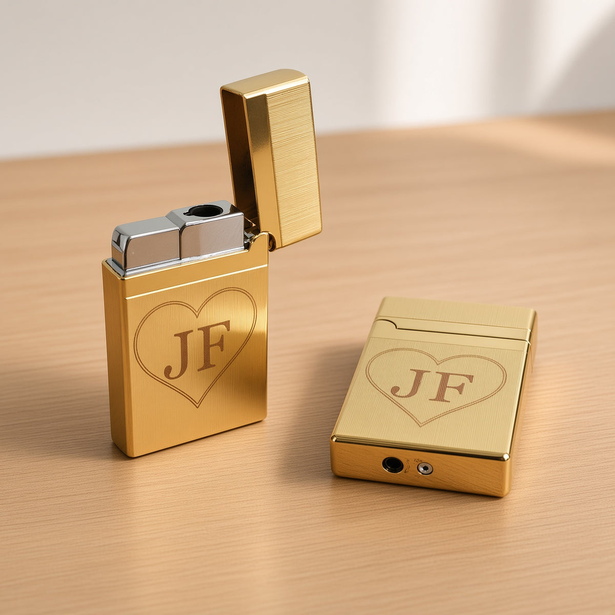 Briquet Tempête Gaz Personnalisé Gravé Or – Briquet Rechargeable Luxe – Gravure Prénom, Initiales, Texte ou Motif – Cadeau Homme Femme