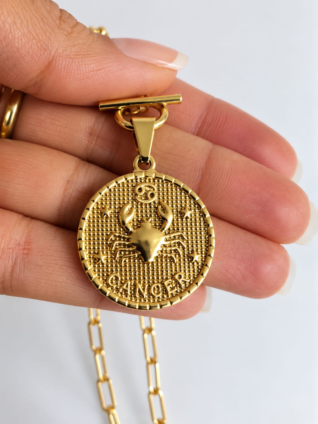 Cancer - Collier astrologique zodiaque doré – Pendentif Cancer en acier inoxydable - Gravure à la demande