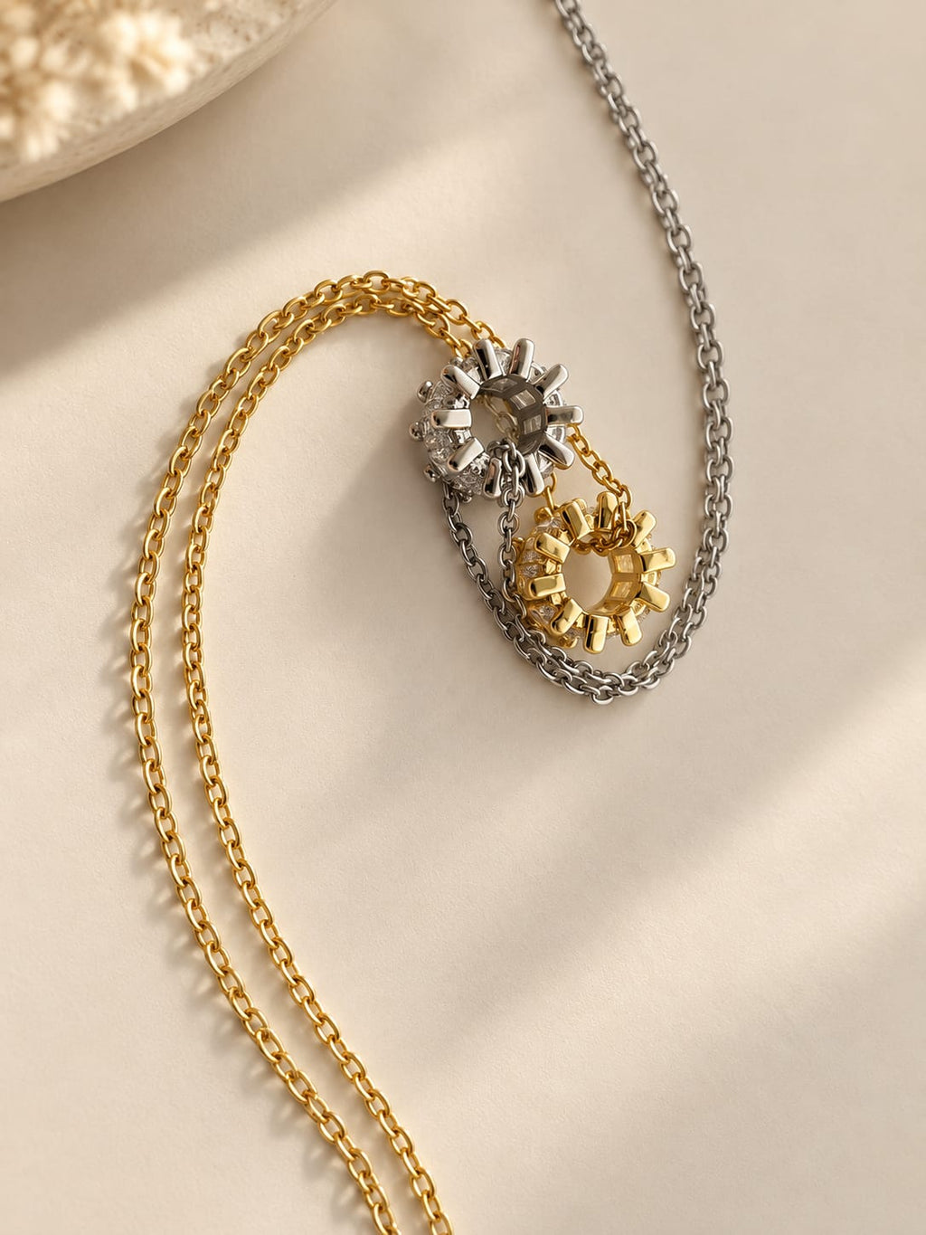 Collier Femme Zircon Baguette Acier Inoxydable – Roulettes Précieuses Doré ou Argenté, 45+5 cm – Pendentif Seul ou Complet