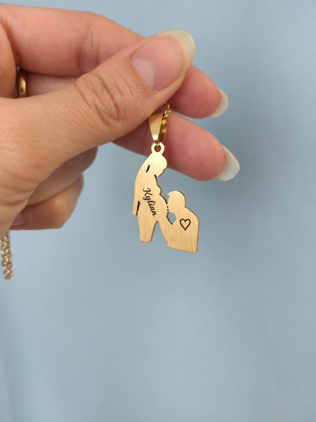 Collier Future Maman "Douce attente" – Pendentif Famille en Acier Inoxydable Doré - Gravure à la demande