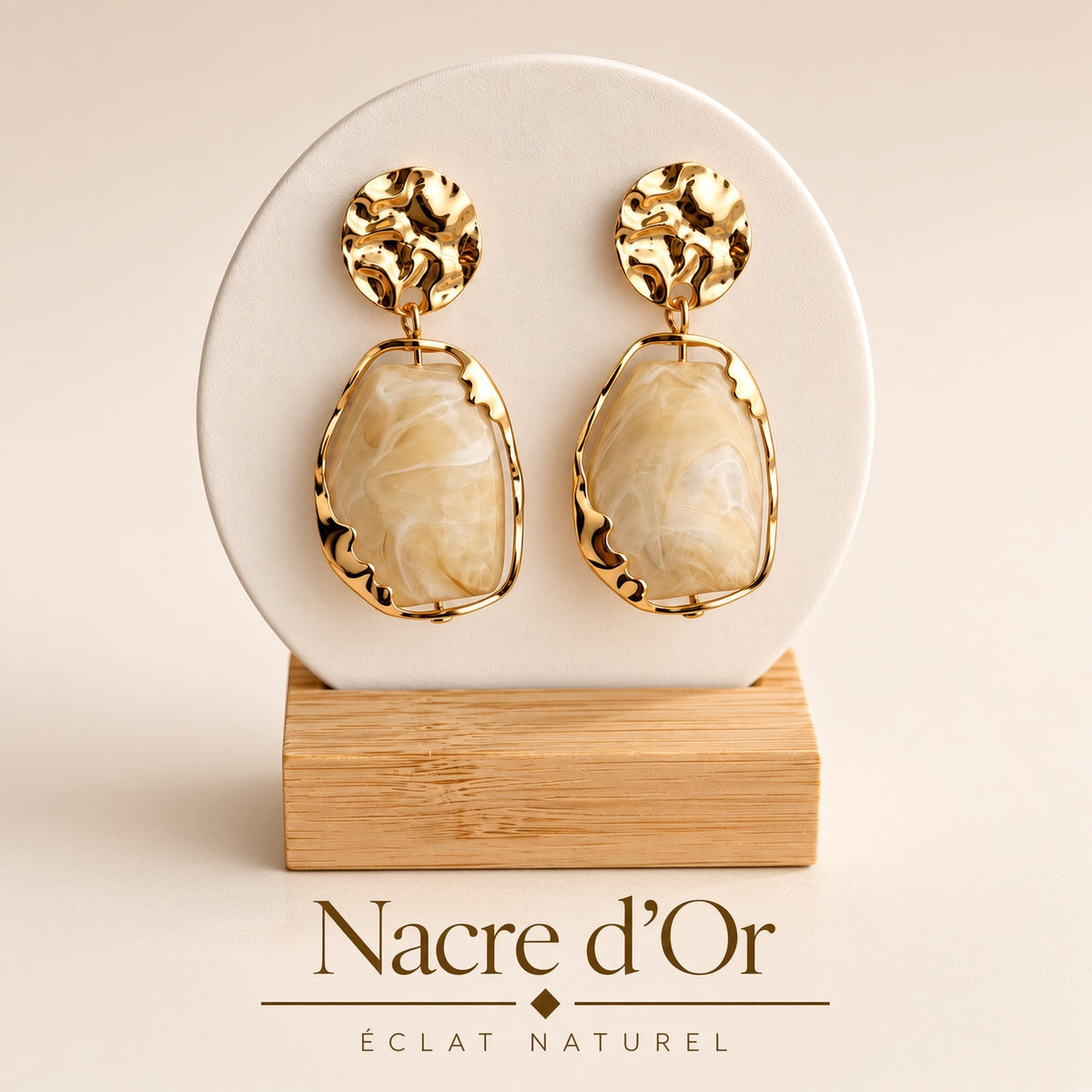 Boucles d’Oreilles Pendantes Nacre d’Or – Pierre Nacrée Or Organique