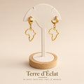 Créoles Pendantes Carte Afrique Or Terre d’Éclat – Boucles d’Oreilles Dorées