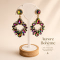 Boucles d’Oreilles Chandelier Irisées Aurore Bohème – Cristaux Rainbow Or