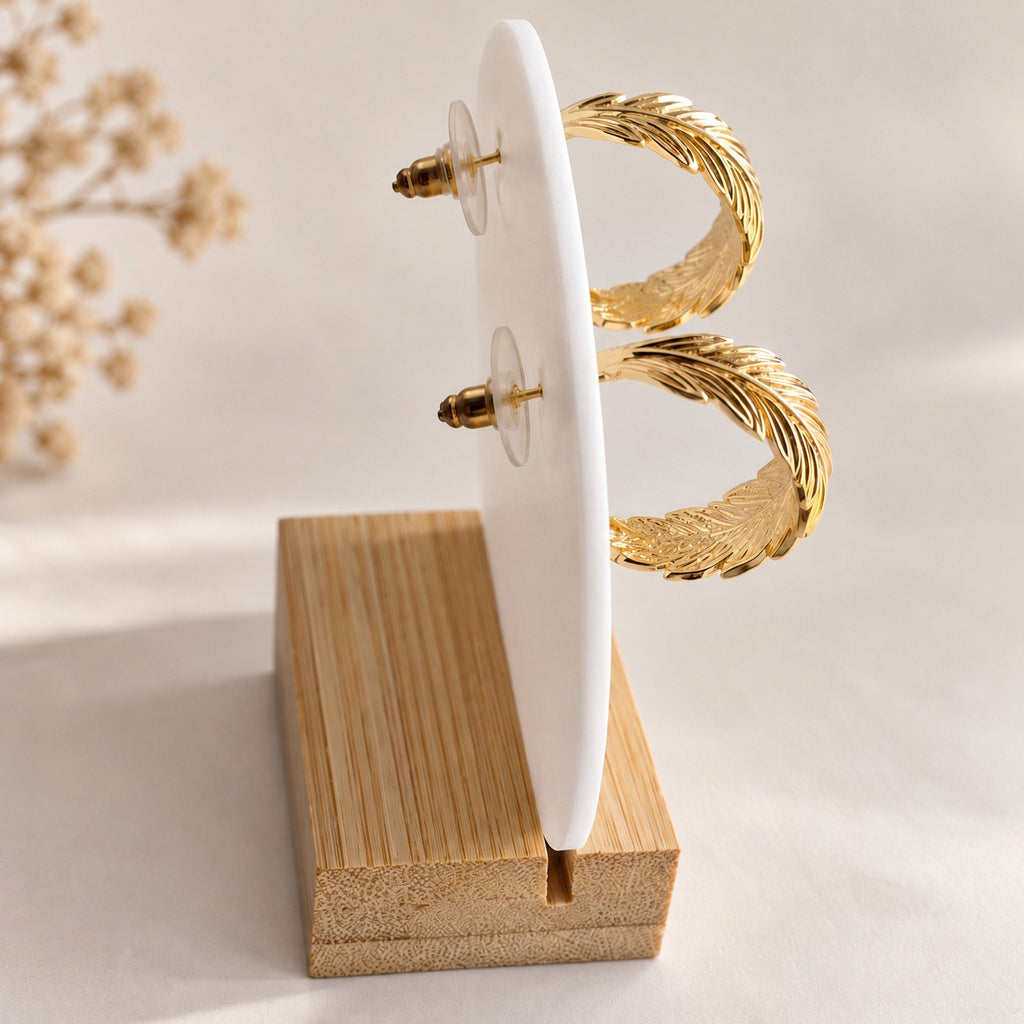 Créoles Plume Or Plume d’Or – Boucles d’Oreilles Feuille Élégance Naturelle
