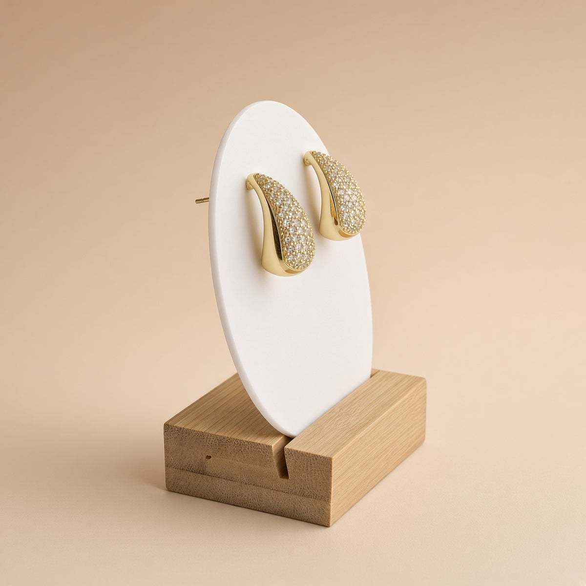 Goutte Or Pavée Larme Pavée – Boucles d’Oreilles Strass Sculpturales