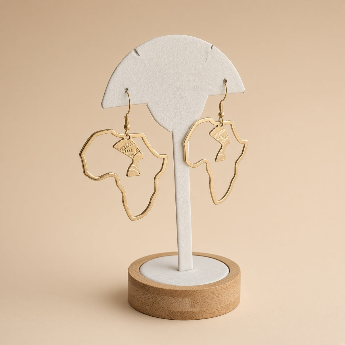 Boucles d’Oreilles Afrique Néfertiti Or – Pendantes Carte Afrique Reine d’Afrique