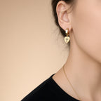 Boucles d'oreilles créoles cœur croix gravée – Acier inoxydable plaqué or | Bijoux femme romantiques et symboliques