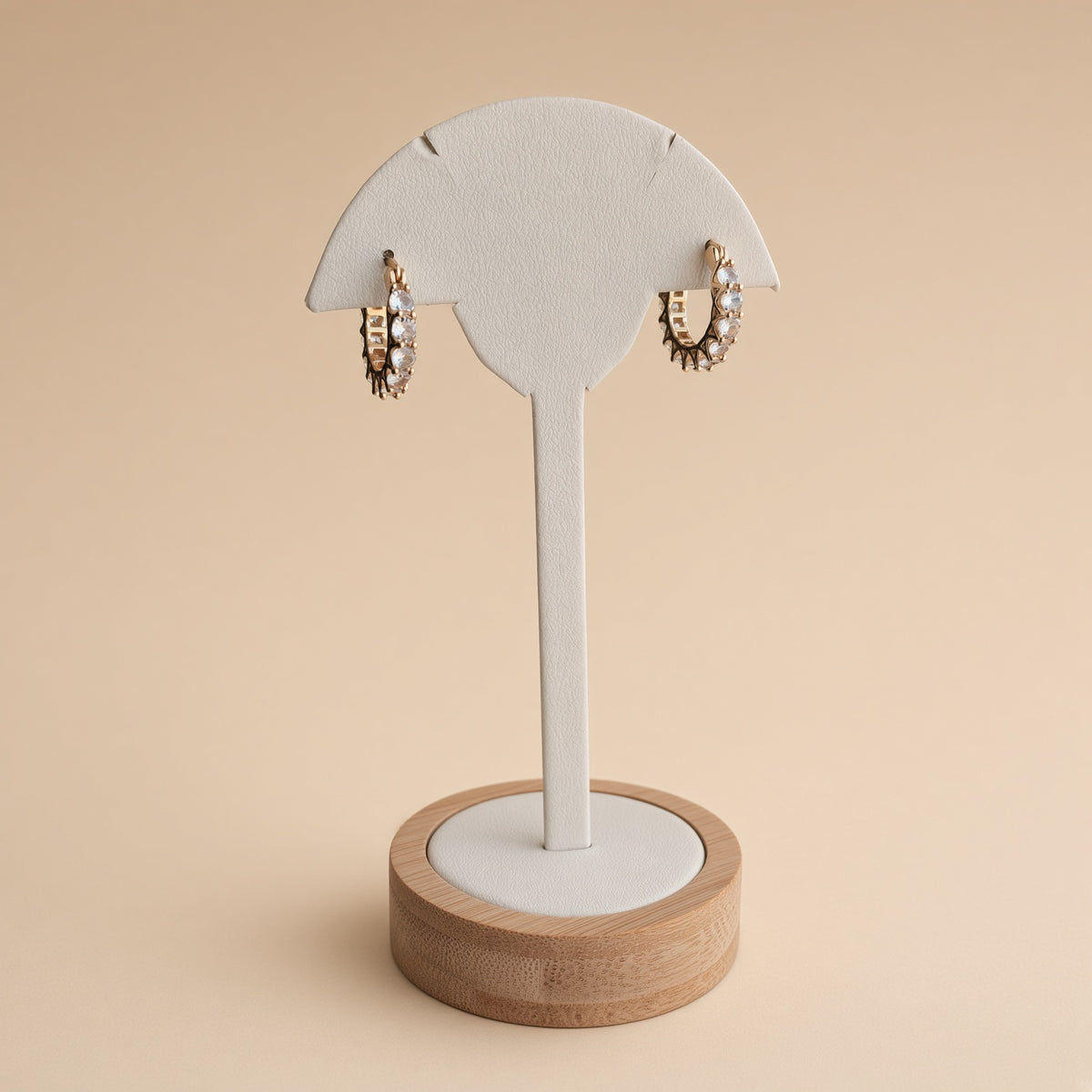 Boucles d'oreilles créoles pavées zircon – Acier inoxydable plaqué or | Bijoux femme scintillants et élégants