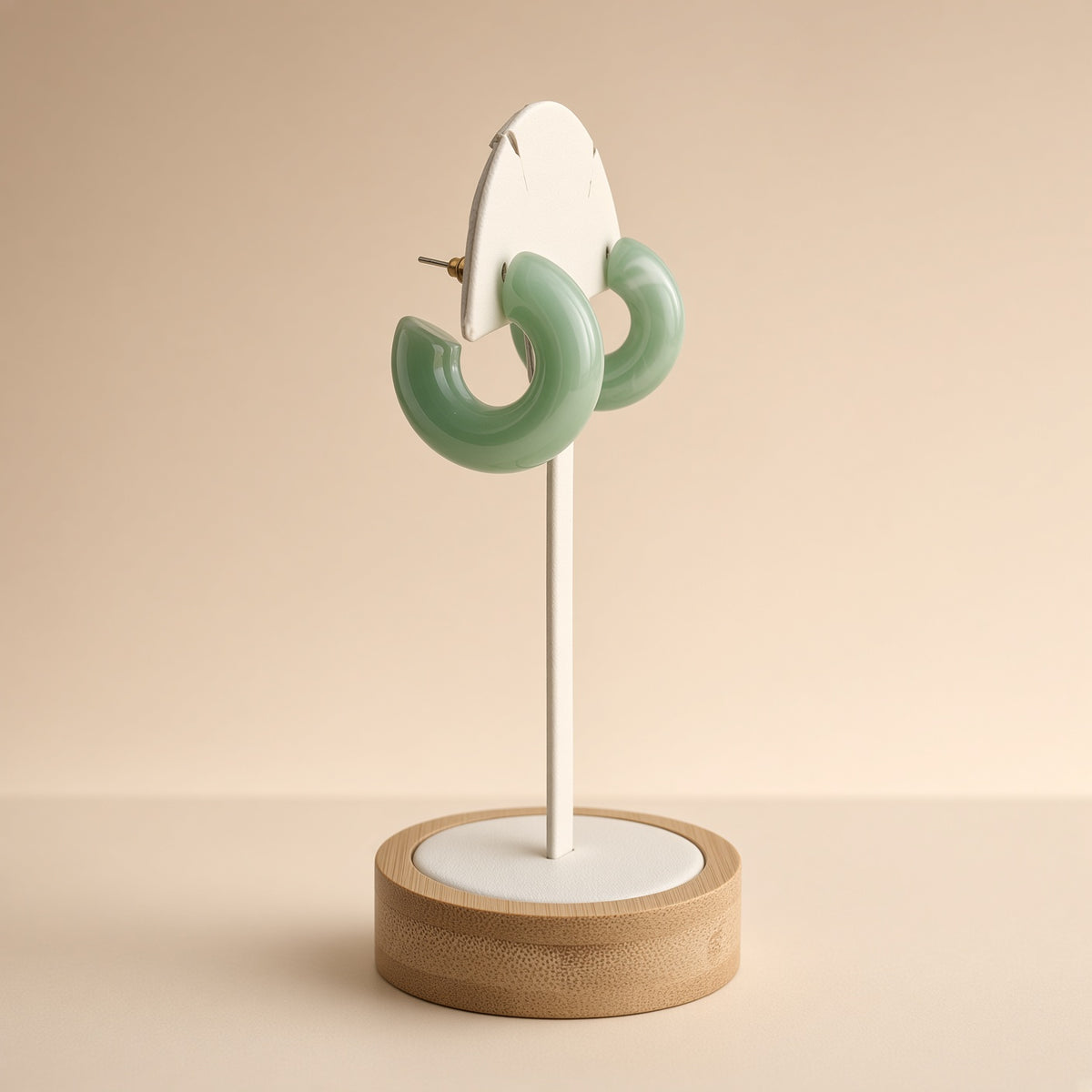 Boucles d'oreilles créoles épaisses résine verte – Acrylique nacrée | Bijoux femme modernes et légers