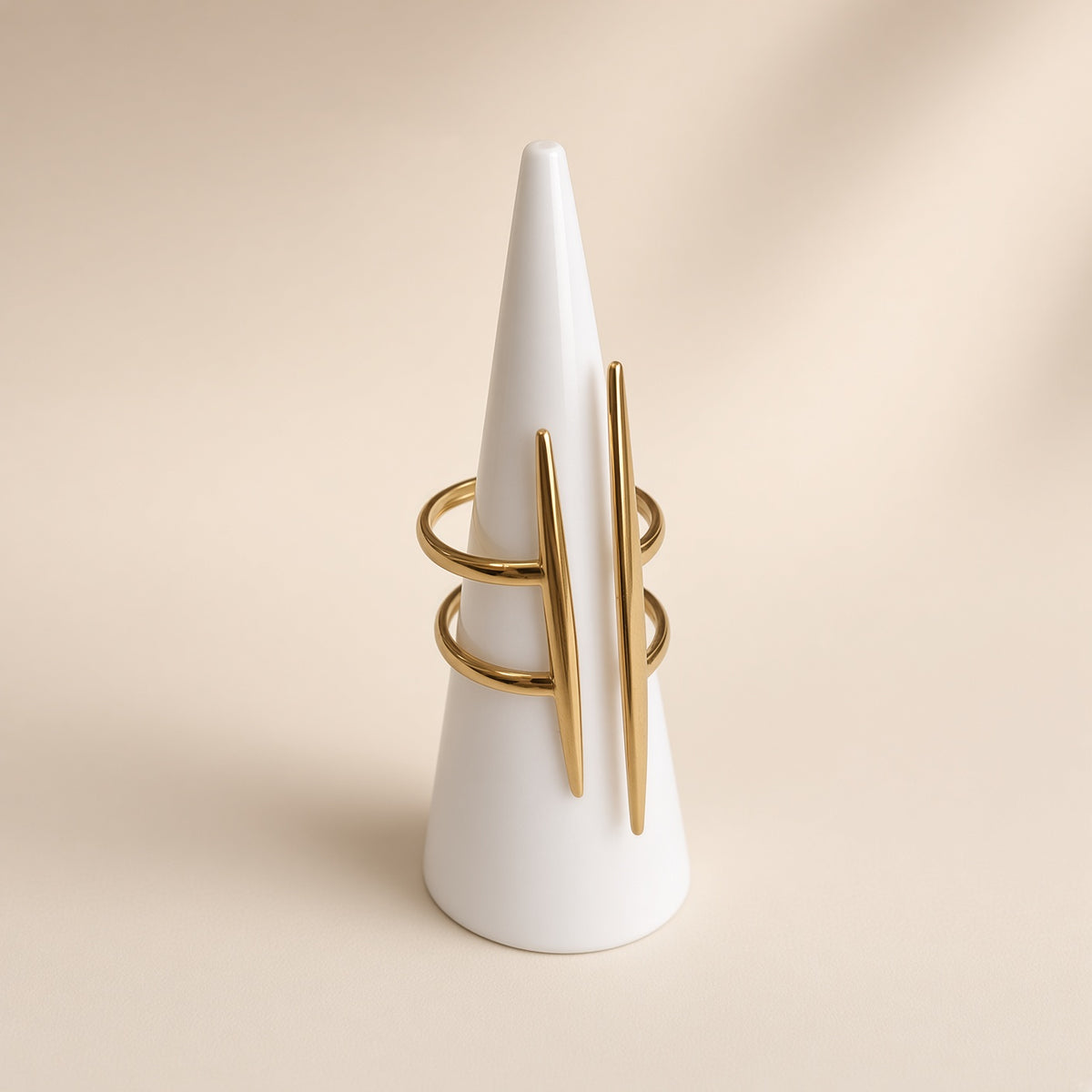 Bague double barre verticale dorée – Acier inoxydable plaqué or | Bague femme graphique
