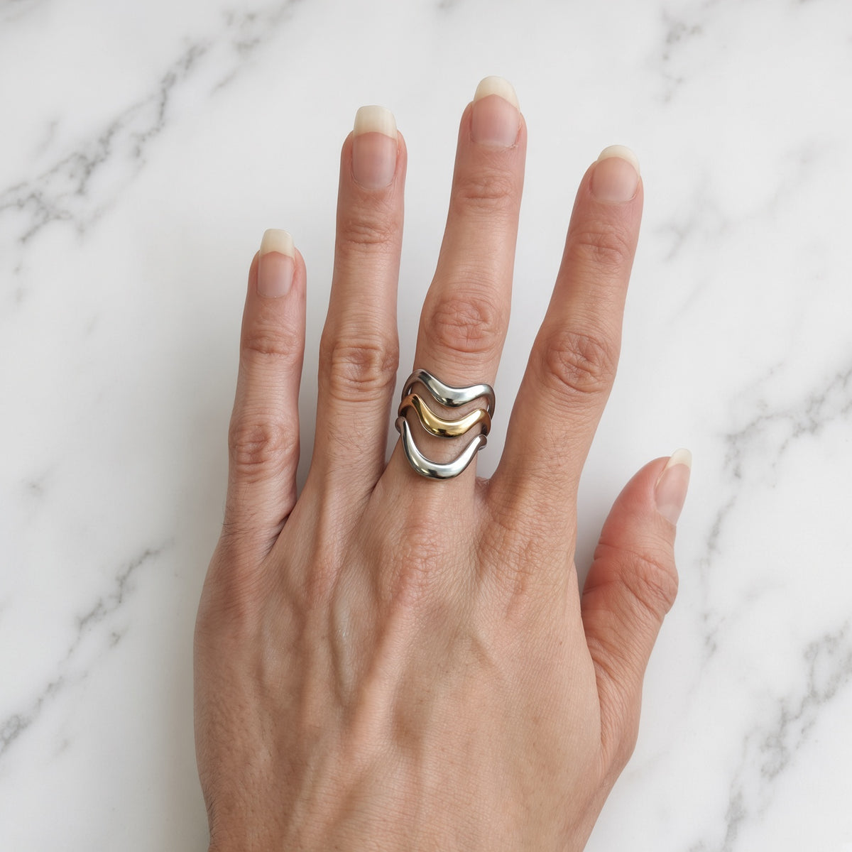 Bague triple vague bicolore – Acier inoxydable or et argent | Bague femme moderne