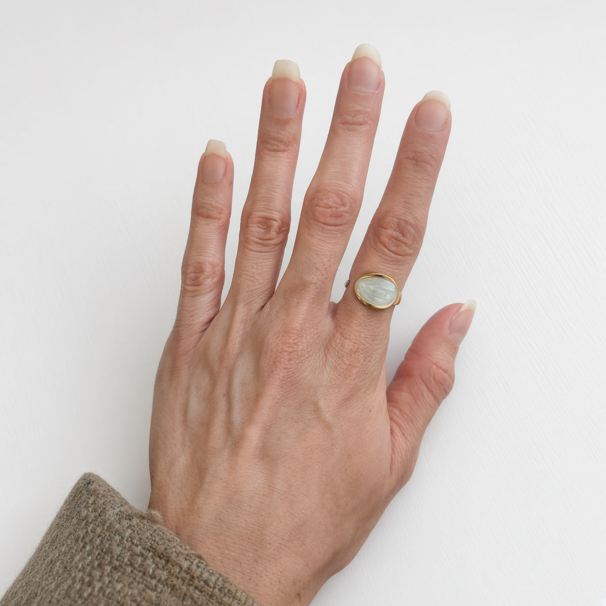 Bague Pierre Blanche – Douceur & Élégance - ACIER INOXYDABLE