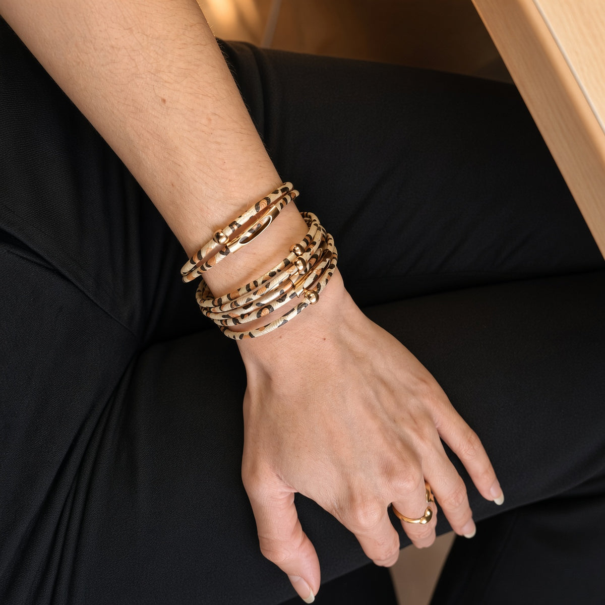 Bracelet multi-rangs léopard – Cuir et fermoir aimanté doré | Bracelet femme