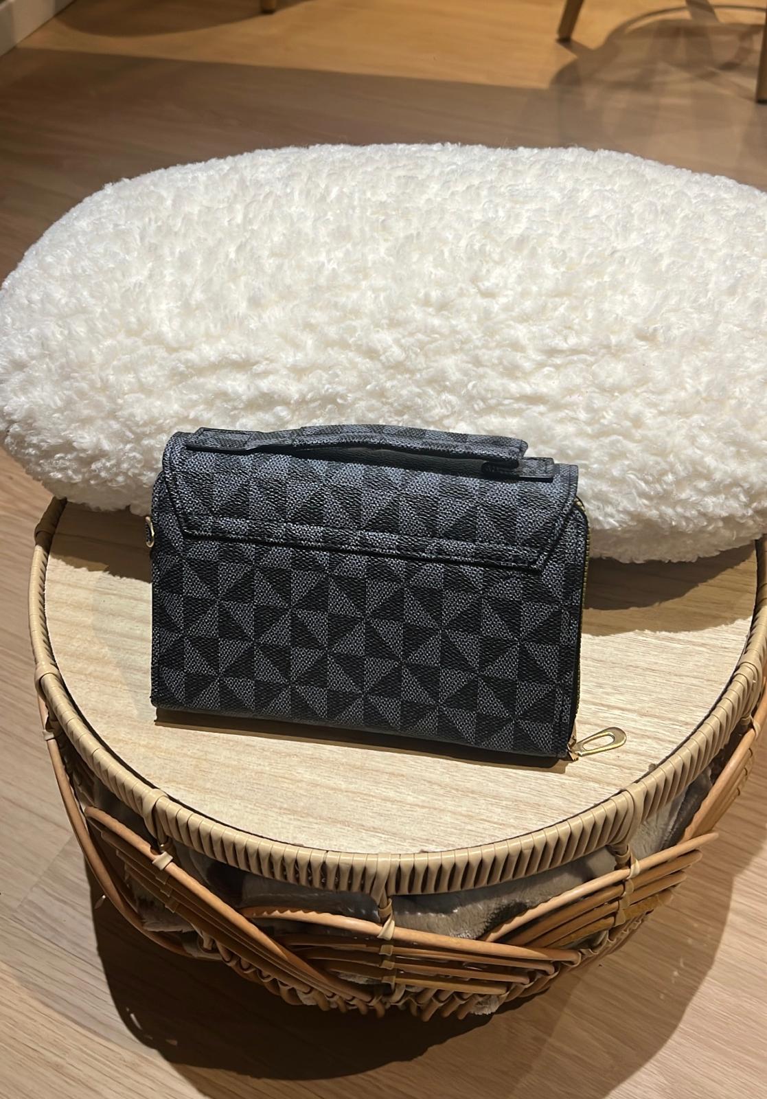 Sac à main Femme Portefeuille Gris / Noir Matelassé – Élégance