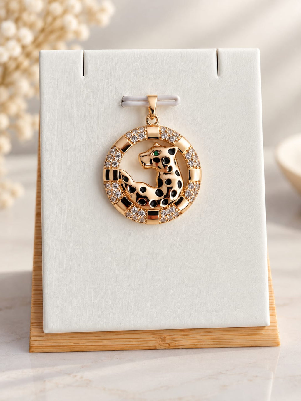 Collier Guépard Doré – Pendentif Cercle Zircon – Acier et Laiton Plaqué Or 18K - Bijoux unisexe femme/homme