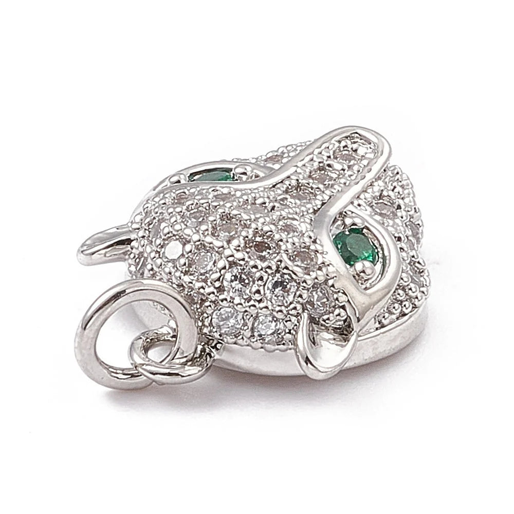 Collier et Pendentif tête de panthère argentée – yeux verts & zircons