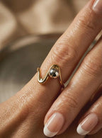 Bague Ajustable Vague Dorée Perle Argentée - Acier Inoxydable plaqué or 18 carats - Bague femme ouverte réglable