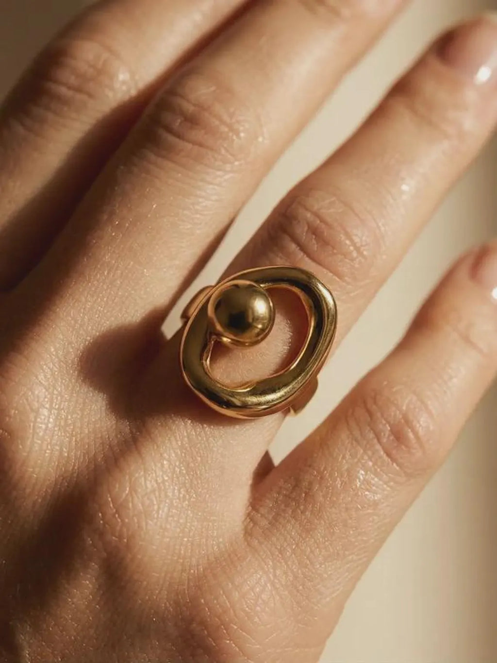 Bague Ajustable Ovale Doré Perle Or – Acier Inoxydable plaqué or 18 carats - Bague femme ouverte réglable