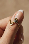 Bague Ajustable Vague Dorée Perle Argentée - Acier Inoxydable plaqué or 18 carats - Bague femme ouverte réglable